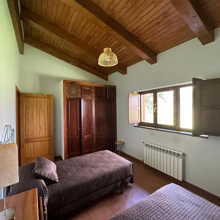 Casa En El Bosque Hébergement de vacances Vidiago